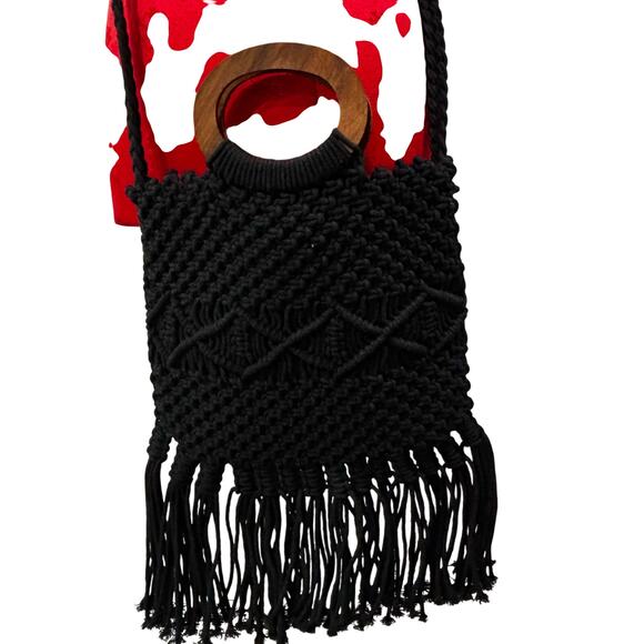 Danielle Nicole black macrame crossbody bag fringed purse mod wood handles - Picture 2 of 9